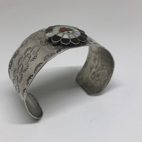 Vintage Native American cuff bangle sterling - Picture 3 of 5